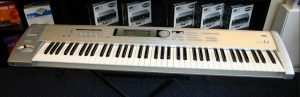 Korg Triton LE met flightcase