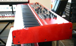 Nord Stage 2 HA76 met veel accessoires - Afbeelding 3