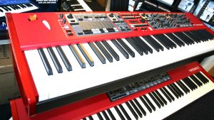 Nord Stage 2 HA76 met veel accessoires - Afbeelding 4