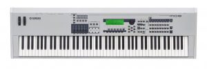 Yamaha MO8 in prima staat met gratis softcase - Afbeelding 2