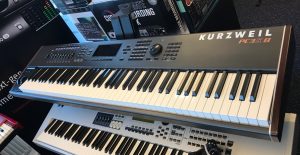 Kurzweil PC3K8 occasion model met Kurzweil KB88 softcase