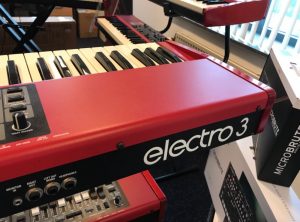 Nord Electro 3 73 in prima staat - Afbeelding 2