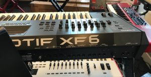 Yamaha Motif XF6 anniversary in prima staat met mooie softcase. - Afbeelding 3