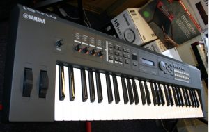 Yamaha MX61 - Afbeelding 3