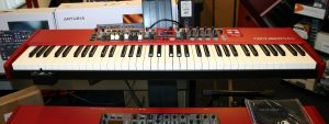 Nord Electro 6D 73 met half moon switch - Afbeelding 2