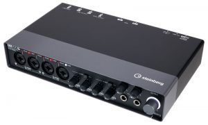 Steinberg UR44C