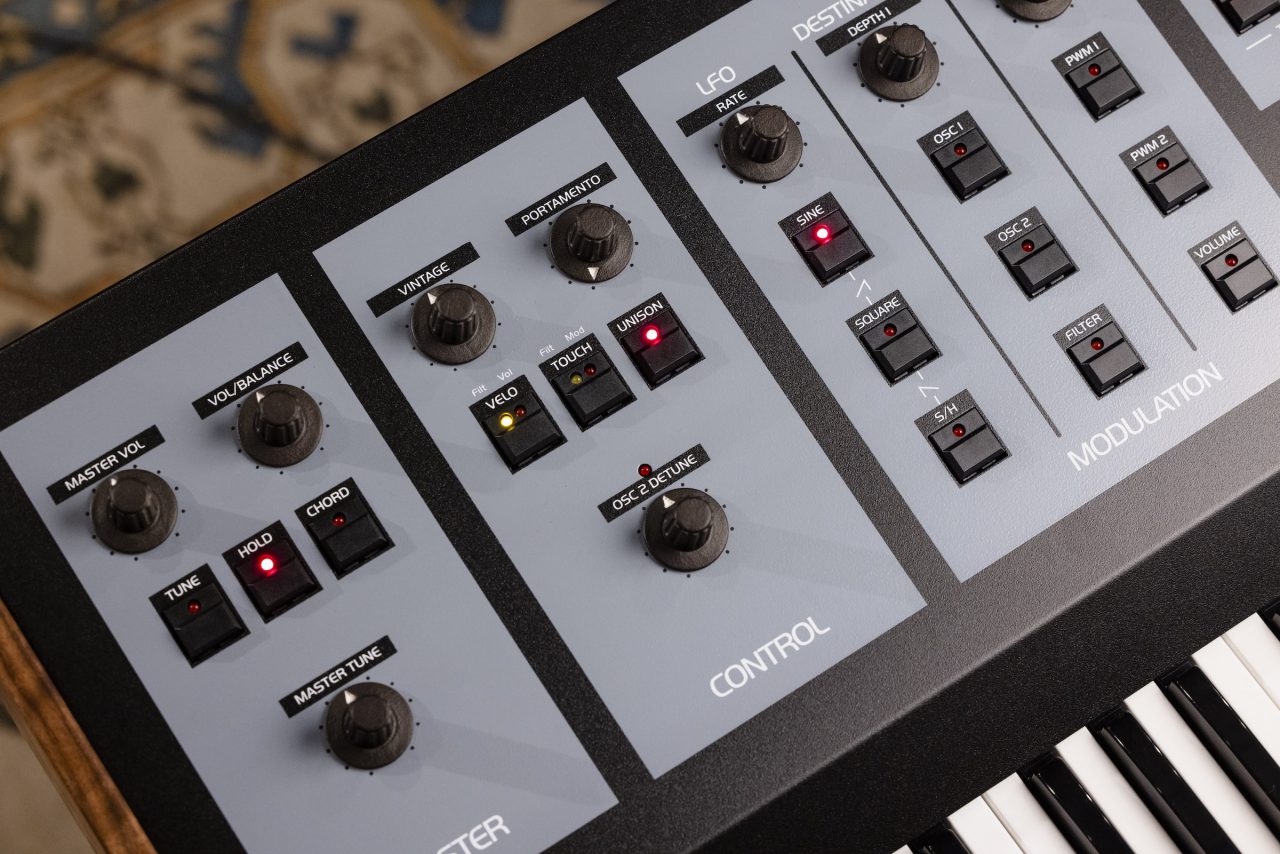 Oberheim OB-X8 - Afbeelding 3
