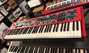Nord Stage 4 73 - retour model