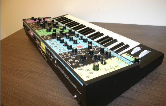 Moog Matriarch in nieuwstaat met mooie softcase
