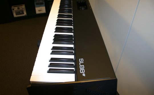 Studiologic SL88 GT MK2 retour model met originele softcase
